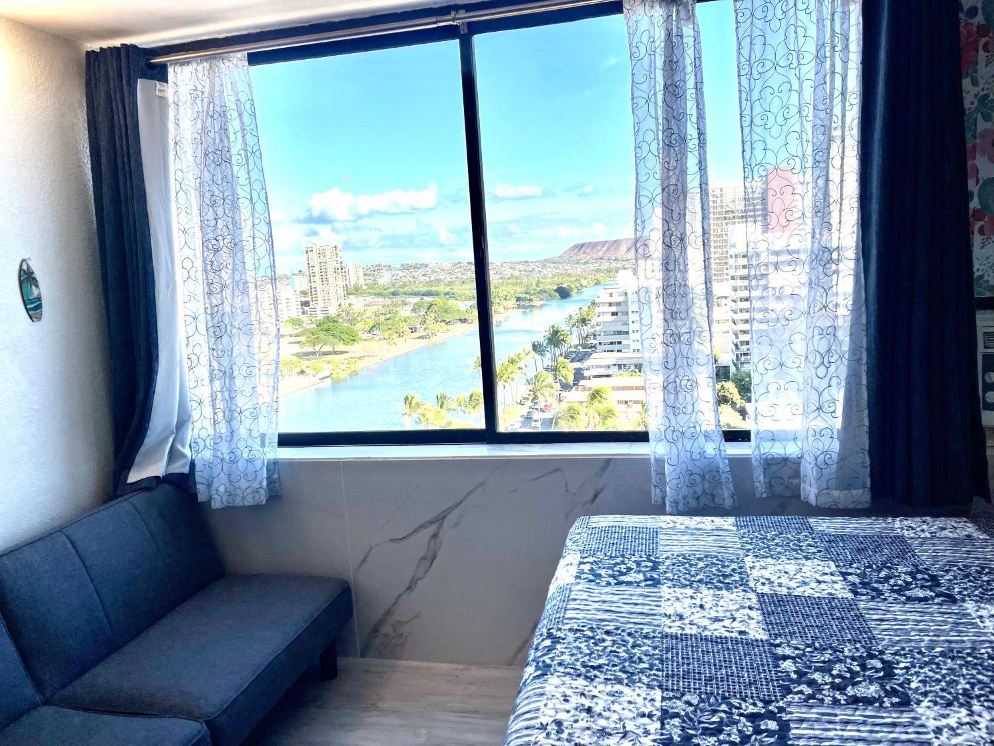 Diamond, Ocean, And Canal View Affordable Family House7Person Honolulu Exterior foto